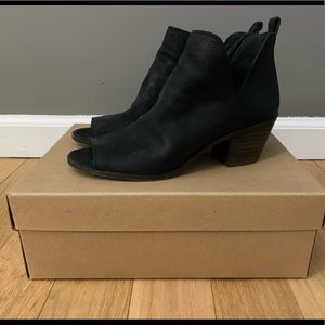 Lucky Brand Open toe booties